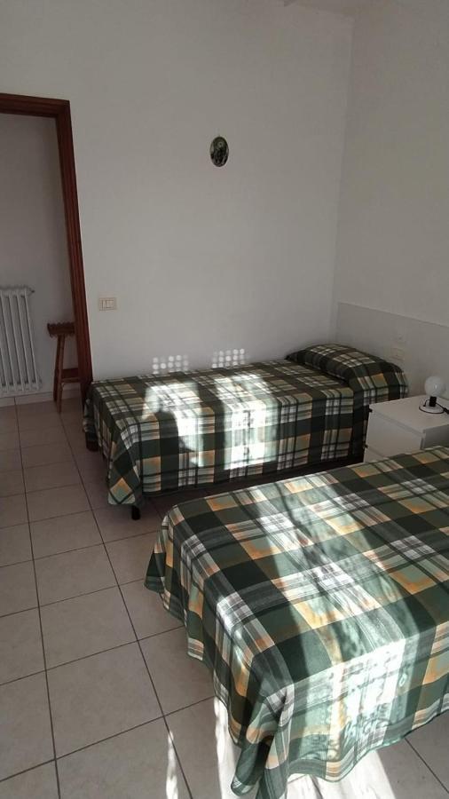 Appartamento Marcella A Due Passi Dal Mare Marcelli Buitenkant foto