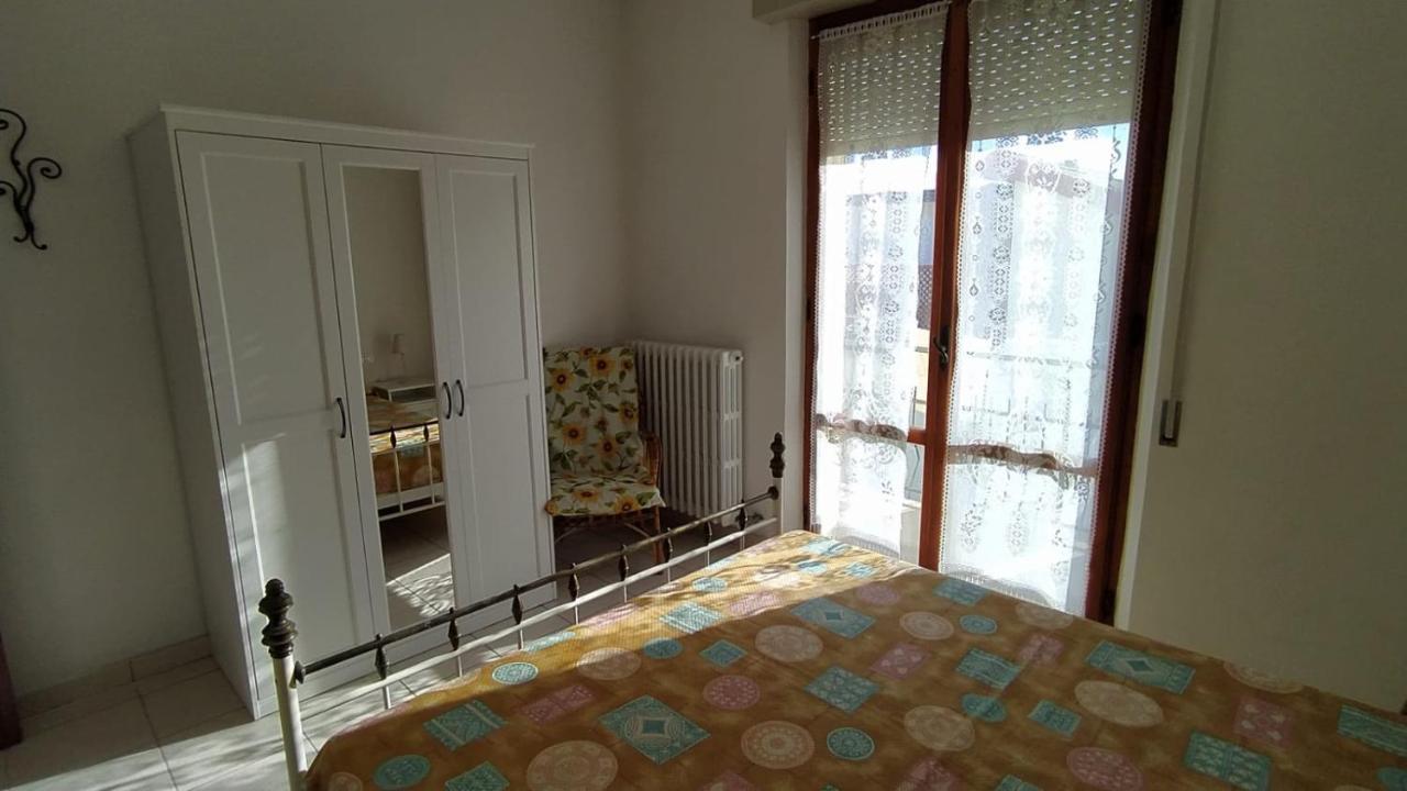 Appartamento Marcella A Due Passi Dal Mare Marcelli Buitenkant foto